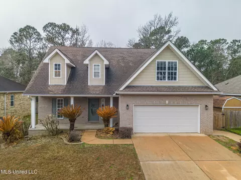 2209 Rue Beaux Chenes, Ocean Springs, MS 39564