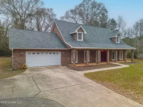 20 Cedar Wood Dr, Perkinston, MS 39573