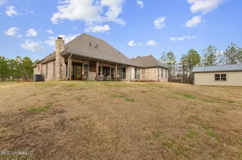 Exterior - 157 Bella Fleur Dr, Florence, MS 39073 photo 16 of 31