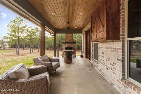 Exterior - 157 Bella Fleur Dr, Florence, MS 39073 photo 18 of 31
