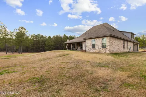 Exterior - 157 Bella Fleur Dr, Florence, MS 39073 photo 19 of 31