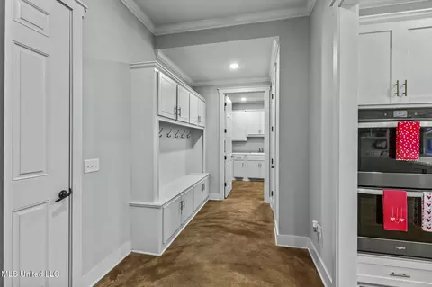 Entry Way - 157 Bella Fleur Dr, Florence, MS 39073 photo 6 of 10