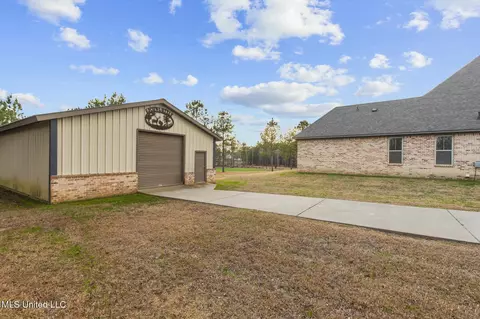 Exterior - 157 Bella Fleur Dr, Florence, MS 39073 photo 24 of 31