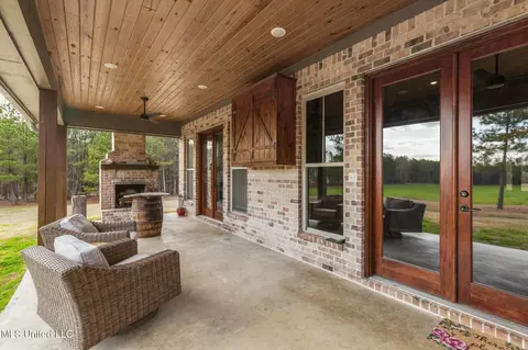 Exterior - 157 Bella Fleur Dr, Florence, MS 39073 photo 11 of 31