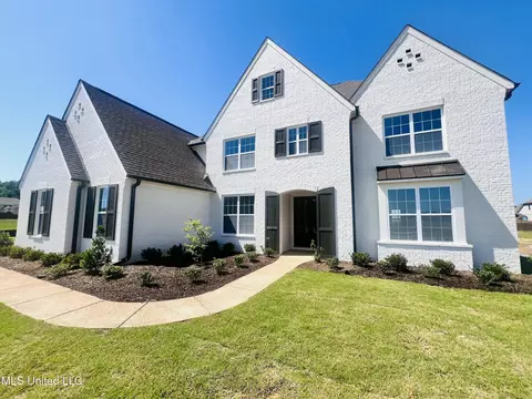 13751 Landry Ln, Olive Branch, MS 38654