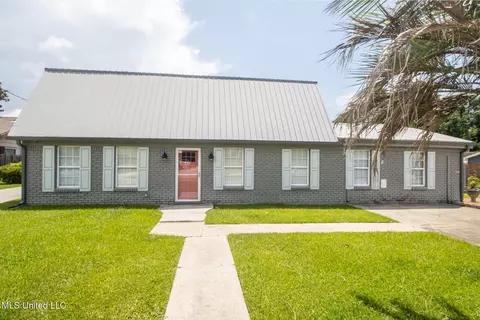 108 Boggs Cir, Long Beach, MS 39560