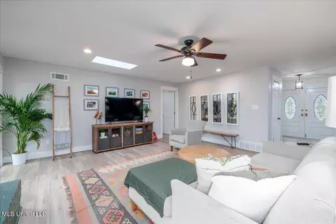 2425 Placid Cv, Nesbit, MS 38651 photo 6