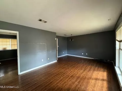 1010 Branch St, Jackson, MS 39212 photo 2