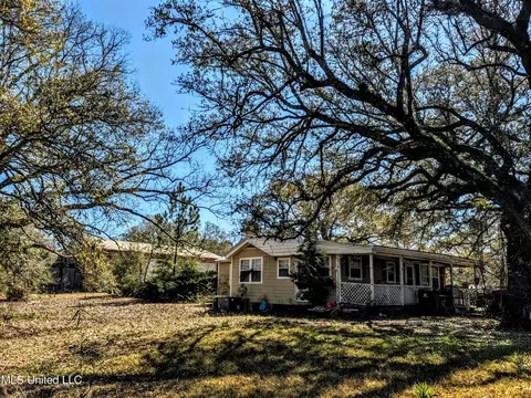 12174 Vidalia Rd, Pass Christian, MS 39571
