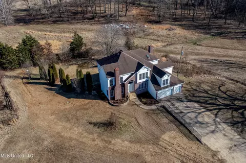 Exterior - 3160 Grand Oaks Dr, Hernando, MS 38632 photo 3 of 3