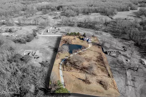 View/Area - 3160 Grand Oaks Dr, Hernando, MS 38632 photo 1 of 3