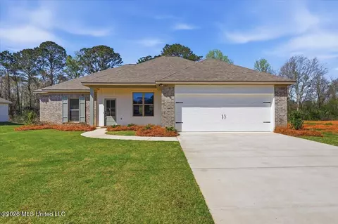 107 NE Adams Ave, Magee, MS 39111