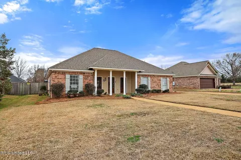 103 Granfield Ct, Canton, MS 39046 photo 2