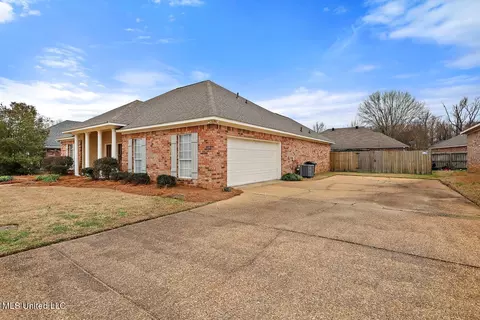 103 Granfield Ct, Canton, MS 39046 photo 4