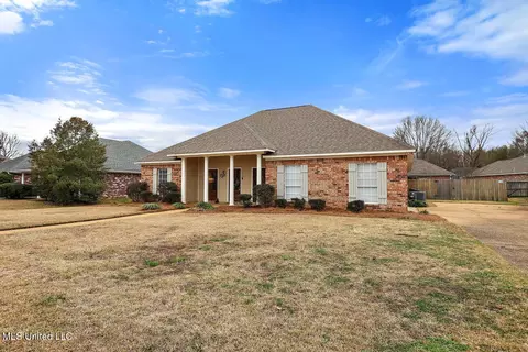 103 Granfield Ct, Canton, MS 39046 photo 3