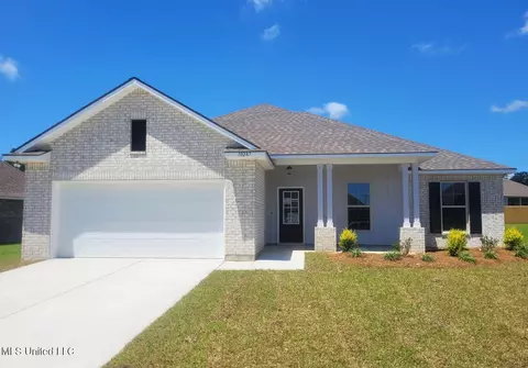 10287 Caroline Dr, Gulfport, MS 39503