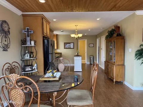 Dining - 9018 Riverlodge Dr, Moss Point, MS 39562 photo 1 of 1