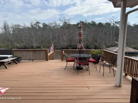 Exterior - 9018 Riverlodge Dr, Moss Point, MS 39562 photo 5 of 6