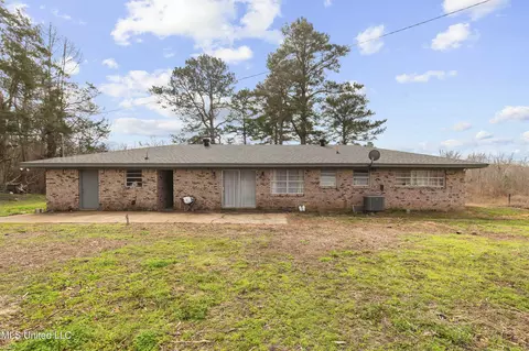 1002 Hillsboro Vfw Rd, Forest, MS 39074 photo 2