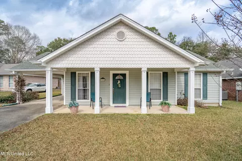 9835 Ana Hulu St, Diamondhead, MS 39525