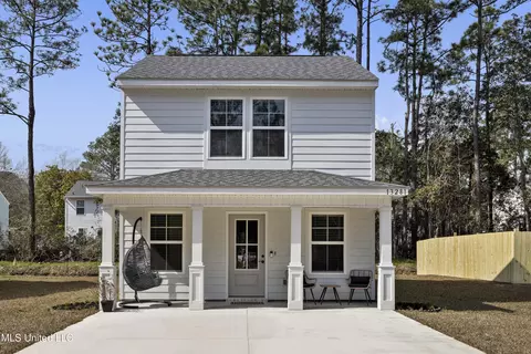 13281 Kelly St, Gulfport, MS 39503