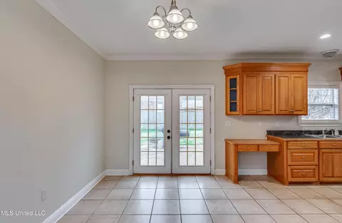 211 Pecan Cir, Brandon, MS 39042 photo 9