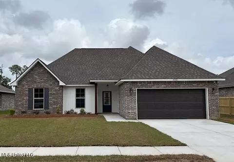 14342 Southern Oak Ave, Gulfport, MS 39503