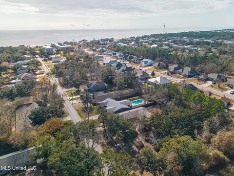 124 S Lang Ave, Long Beach, MS 39560 photo 9