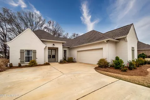 110 Hampton Trl, Madison, MS 39110 photo 2