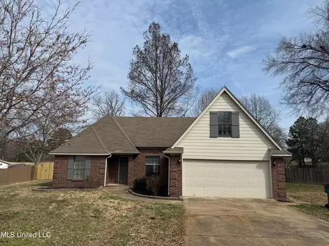 475 Pear Cv, Southaven, MS 38671