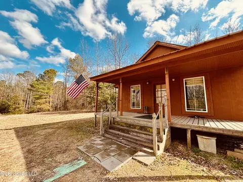 5854 Sand Hill Rd, Lexington, MS 39095