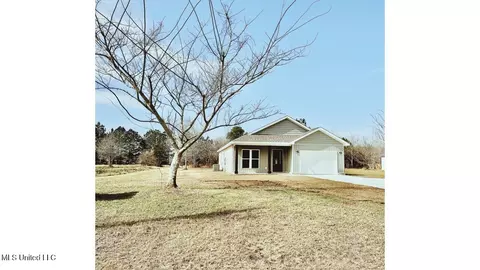 24305 Misty Ln, Lucedale, MS 39452