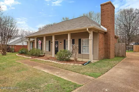 557 Brookstone Cir, Madison, MS 39110 photo 3