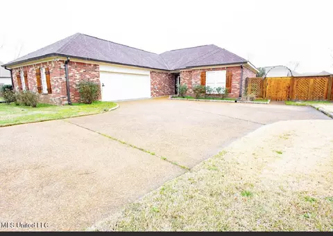 27 Old Bridge Cove Cv, Byram, MS 39272
