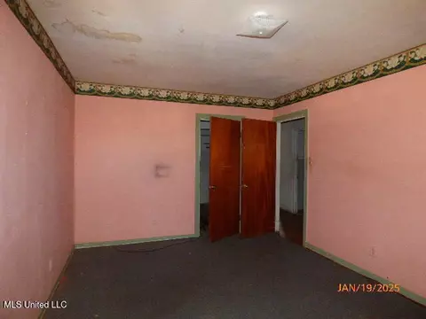 Bedroom - 1 Spruce St, Natchez, MS 39120 photo 1 of 1