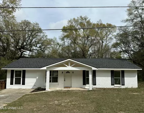7260 Lobouy Rd, Pass Christian, MS 39571
