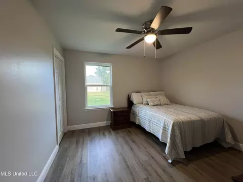 Bedroom - 116 Royal Dr, Long Beach, MS 39560 photo 5 of 6