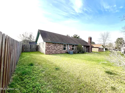 Exterior - 116 Royal Dr, Long Beach, MS 39560 photo 3 of 5