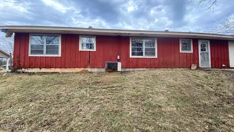 Other - 922 Linden Dr, Kosciusko, MS 39090 photo 6 of 7