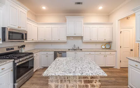 222 Chartleigh Cir, Canton, MS 39046 photo 15