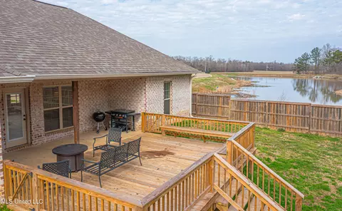 222 Chartleigh Cir, Canton, MS 39046 photo 3