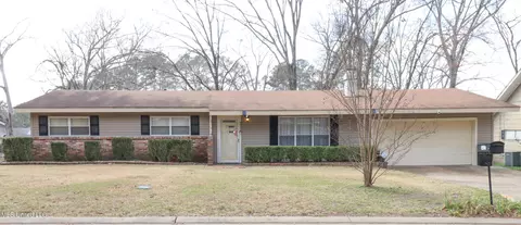 3427 E Lisa Dr, Pearl, MS 39208