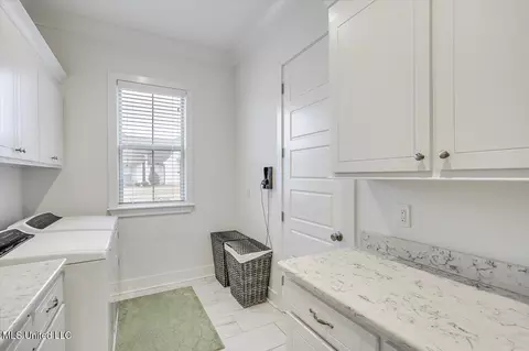 Other - 513 Forest Glen Ln, Brandon, MS 39047 photo 6 of 9