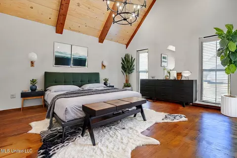 Bedroom - 513 Forest Glen Ln, Brandon, MS 39047 photo 1 of 7