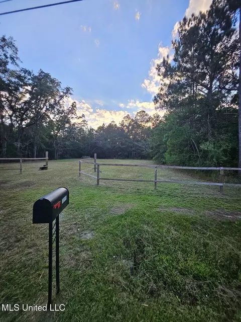 10055 Kiln Waveland Cutoff Rd, Waveland, MS 39576