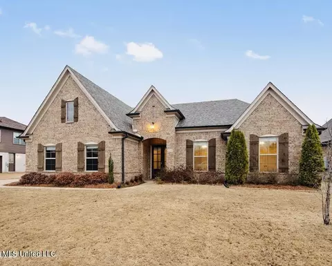 6198 Dixon Dr, Olive Branch, MS 38654