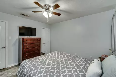 Bedroom - 749 Sandy Ln, Pearl, MS 39208 photo 3 of 8