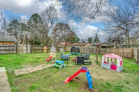 Exterior - 749 Sandy Ln, Pearl, MS 39208 photo 8 of 9