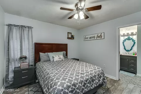 Bedroom - 749 Sandy Ln, Pearl, MS 39208 photo 2 of 8