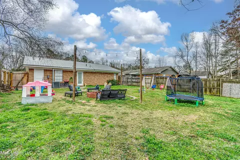 Exterior - 749 Sandy Ln, Pearl, MS 39208 photo 9 of 9